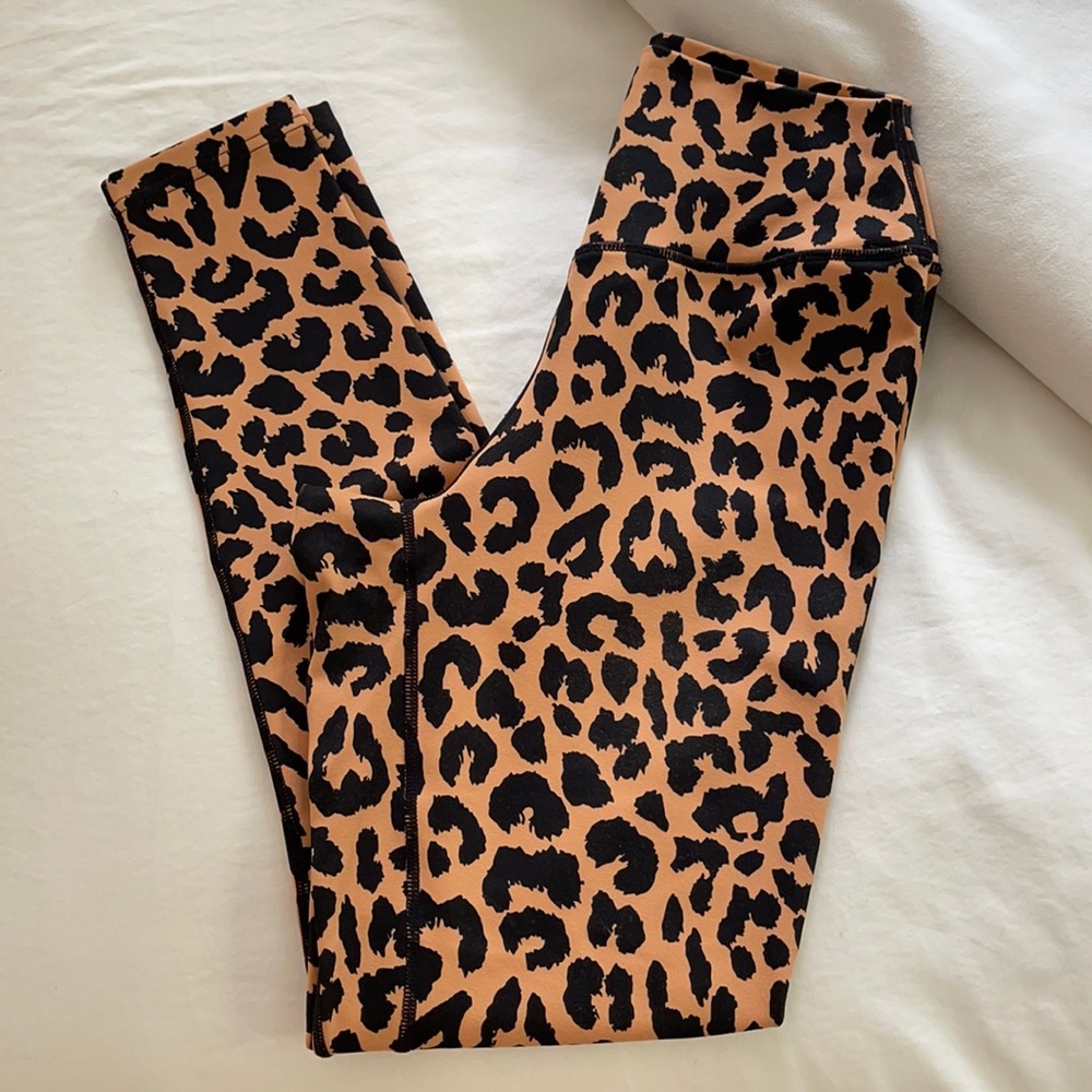Balance Athletica Kingdom King Cheetah Leggings M